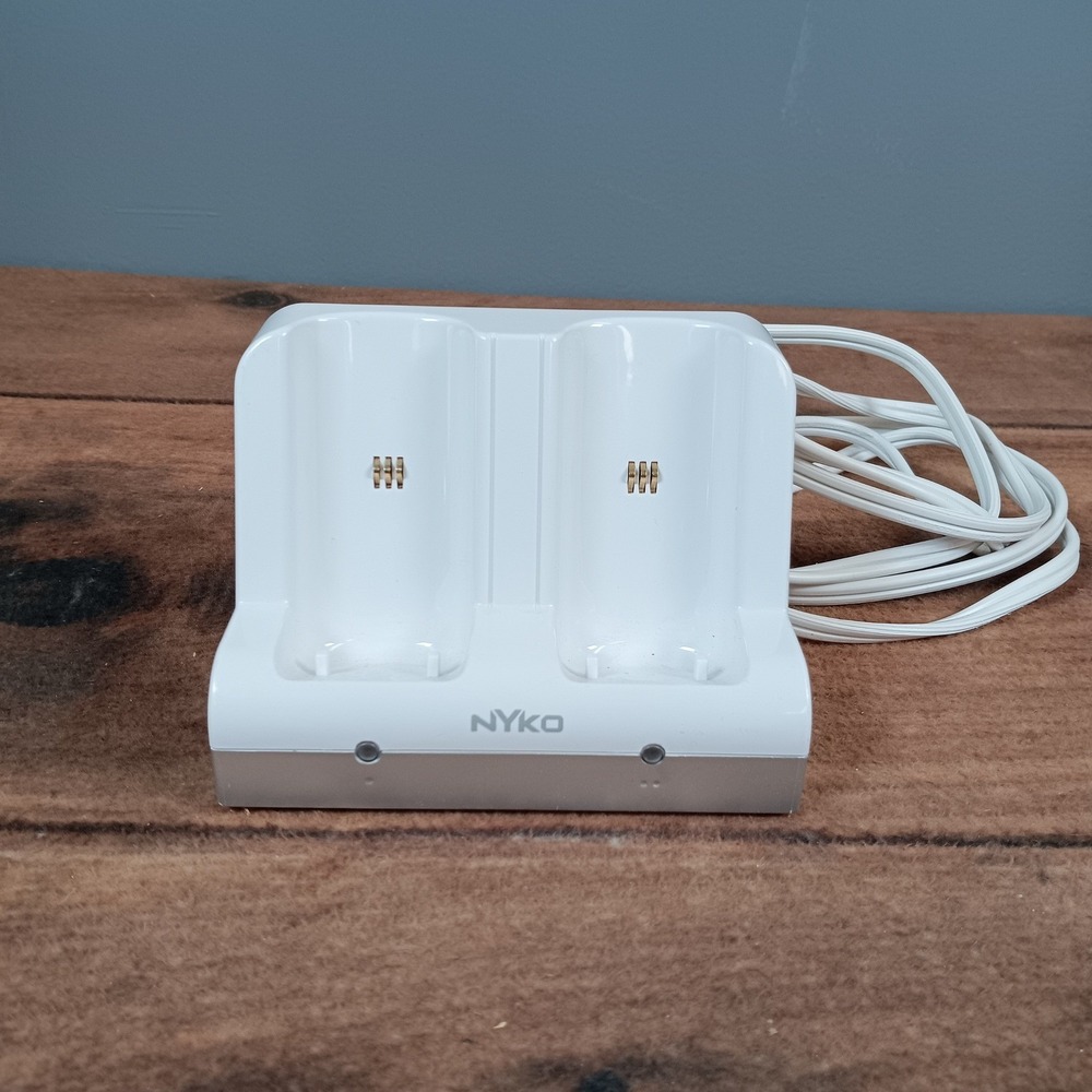 Nyko Charge Station 2 Dock for Wii Remote Controllers White
